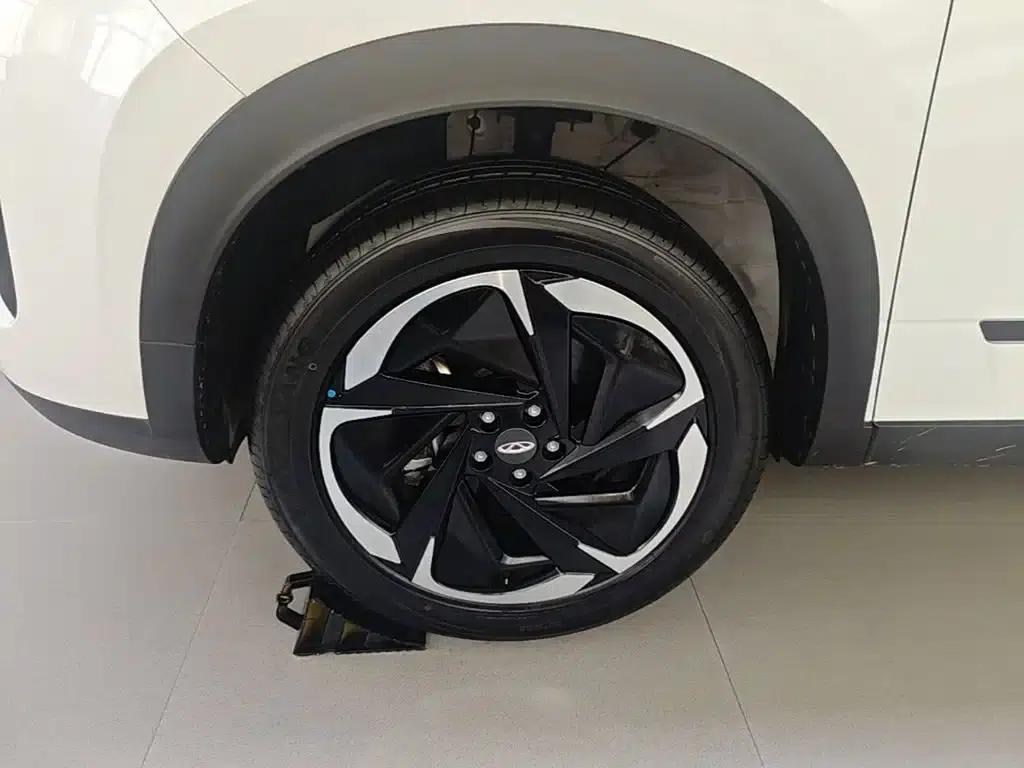 Chery Tiggo 7 C-DM 2025 1.5T 120KM Royal — миниатюра 23