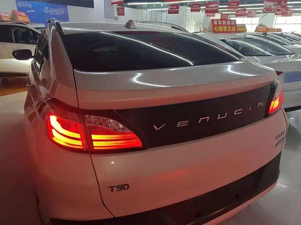 Venucia T90 2018 2.0L CVT Smart Connect Smart Edition (National VI Emission Standard) — миниатюра 23