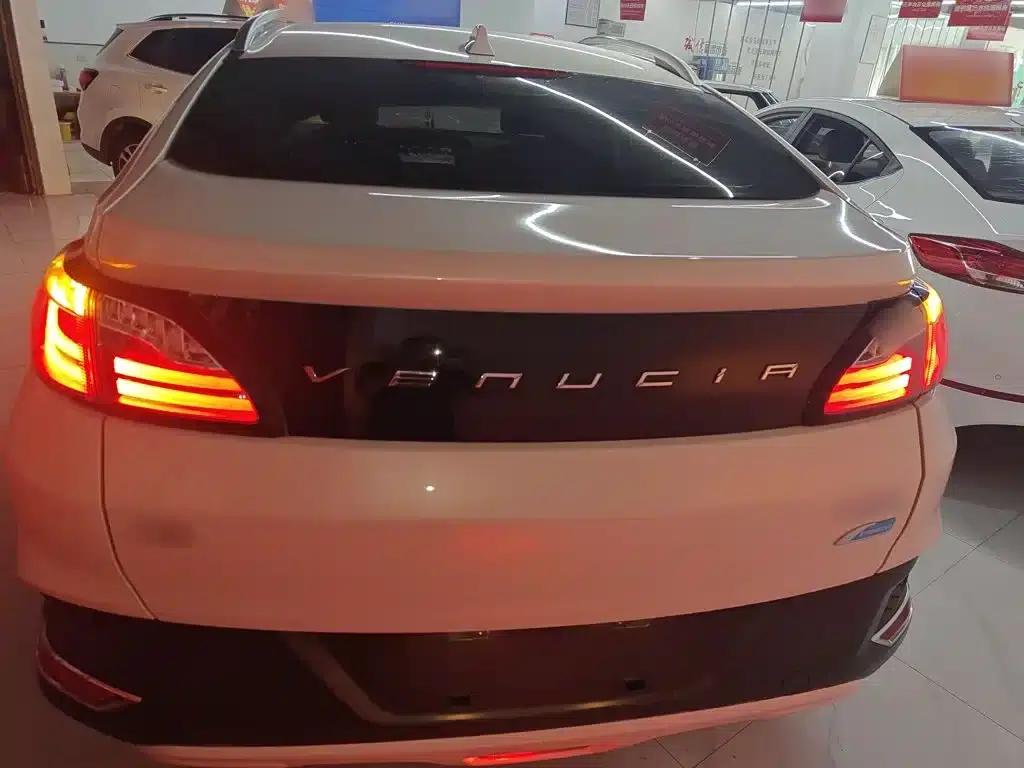 Venucia T90 2018 2.0L CVT Smart Connect Smart Edition (National VI Emission Standard) — миниатюра 4