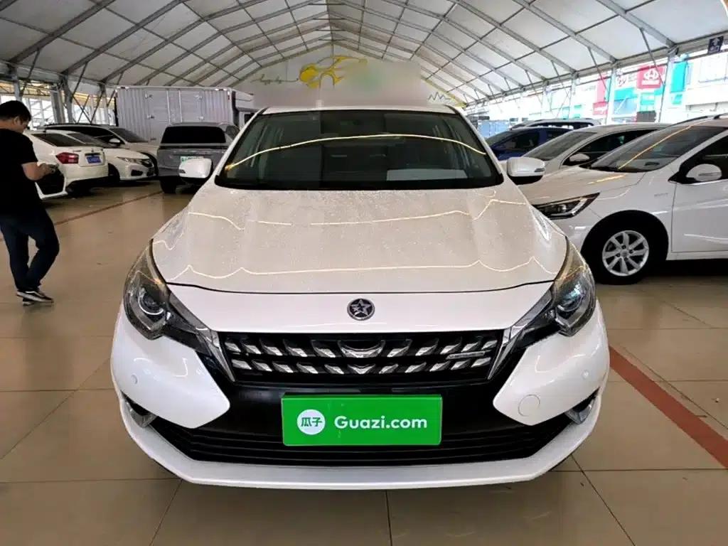 Venucia T90 2018 2.0L CVT Smart Fashion Edition (National V Emission Standard) — миниатюра 3