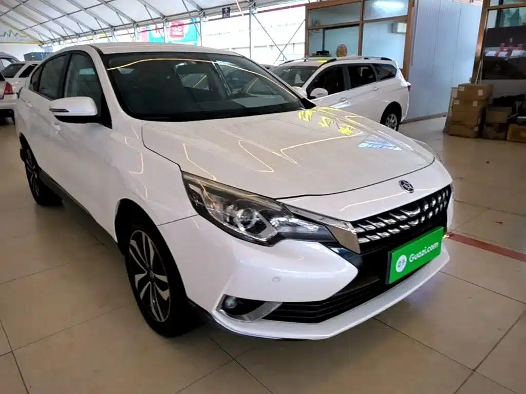 Venucia T90 2018 2.0L CVT Smart Fashion Edition (National V Emission Standard) — миниатюра 22