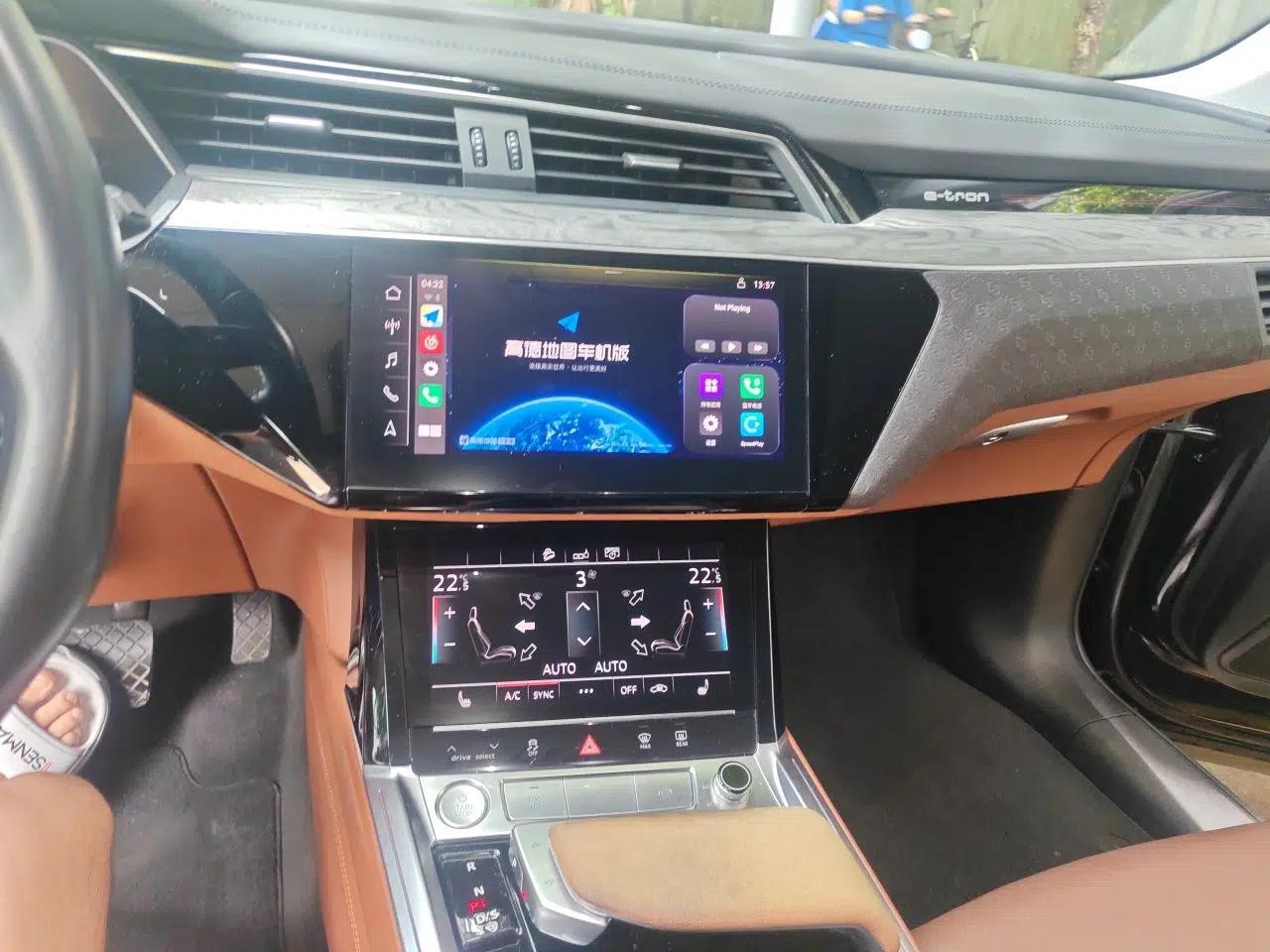 Audi e-tron 2019 55 quattro Fashion Edition — миниатюра 13