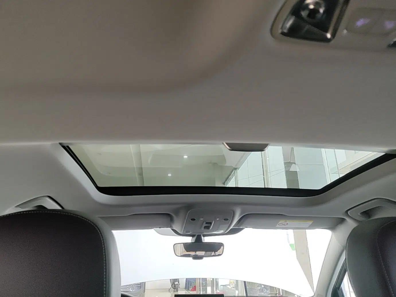 Audi Q2L e-tron 2019 Q2L e-tron Pure Electric Smart Enjoyment Model — миниатюра 21