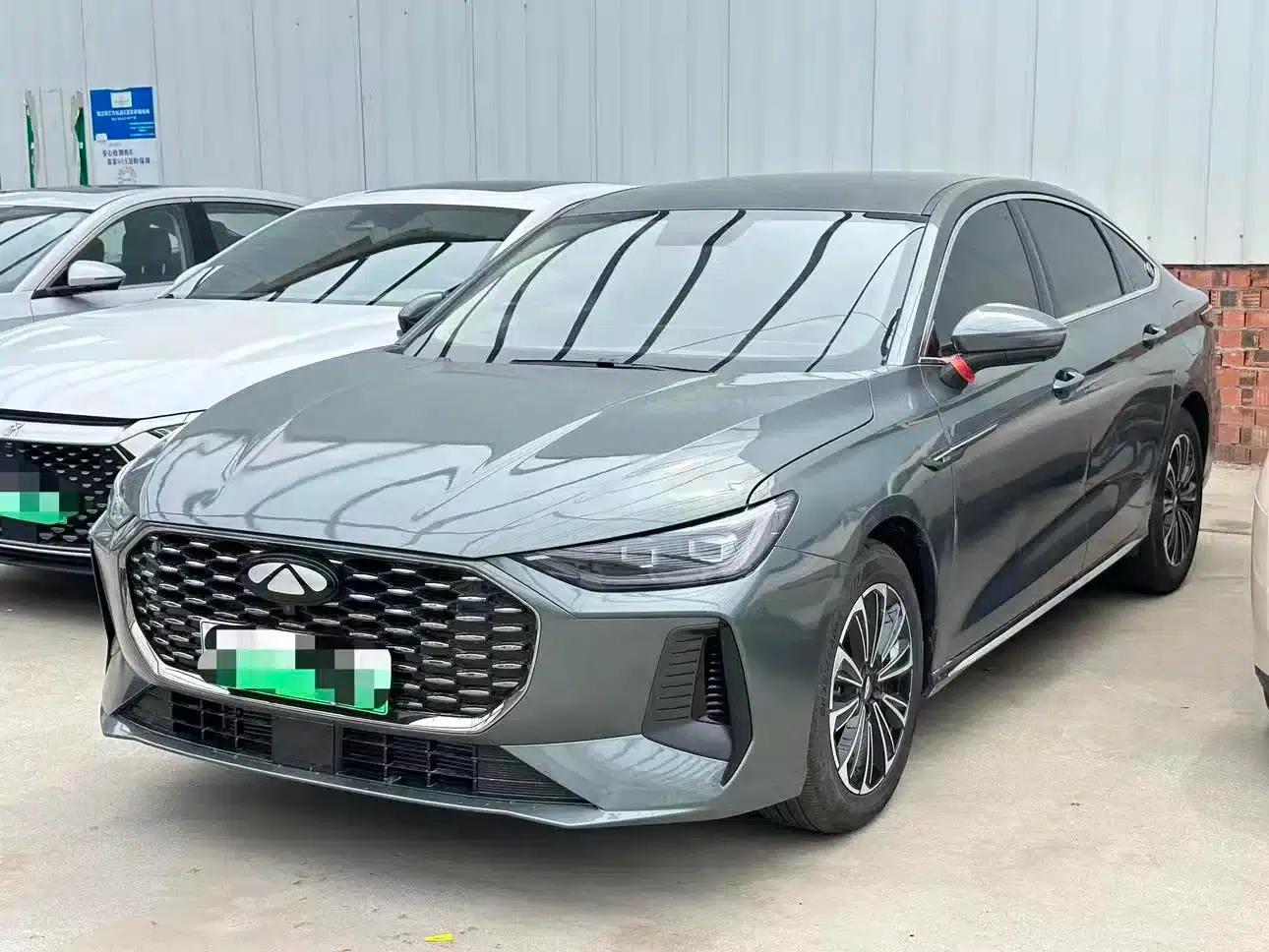 Fengyun A8L 2025 1.5TGDI 145km Standard Edition — миниатюра 1