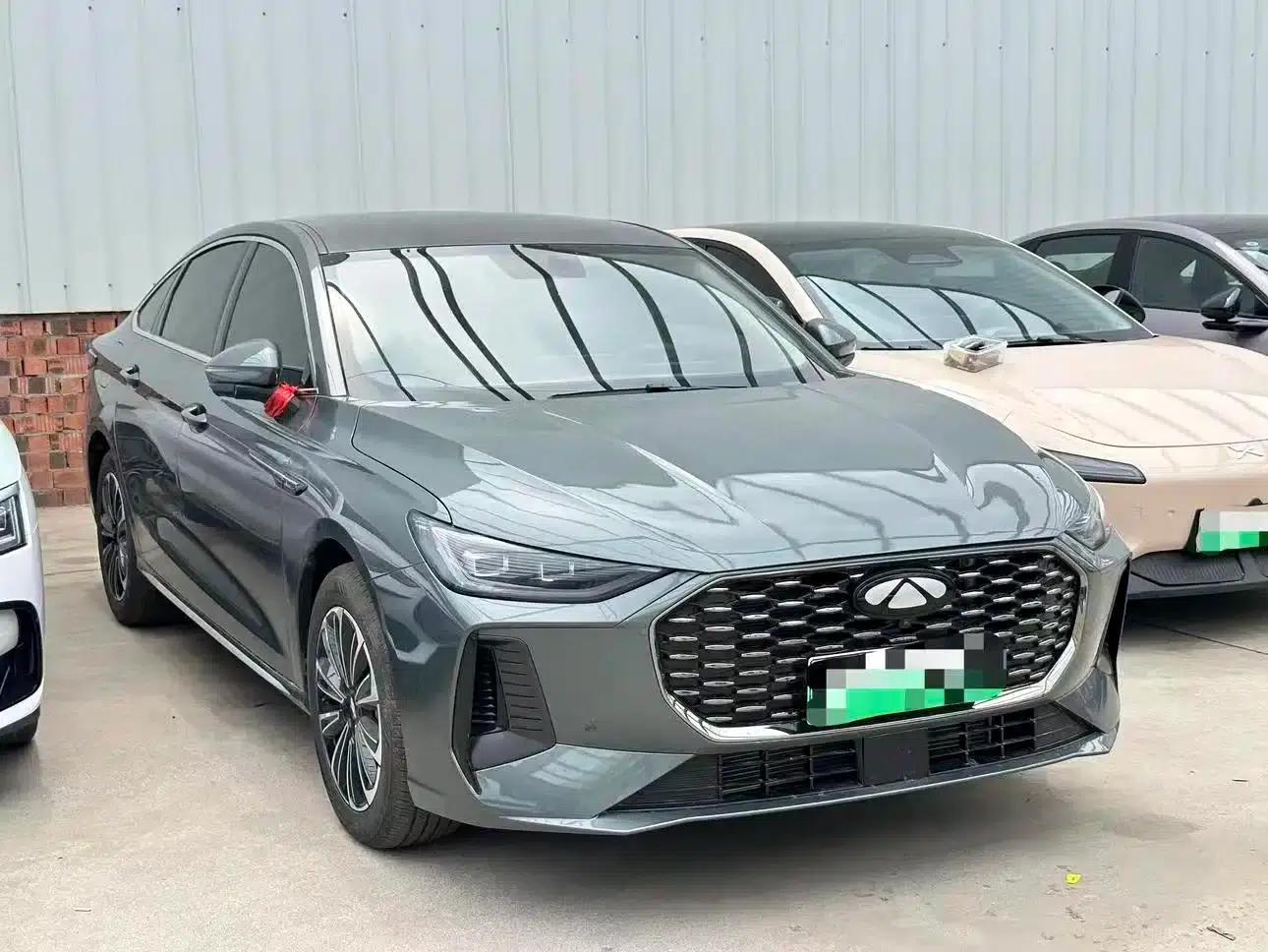 Fengyun A8L 2025 1.5TGDI 145km Standard Edition — миниатюра 3
