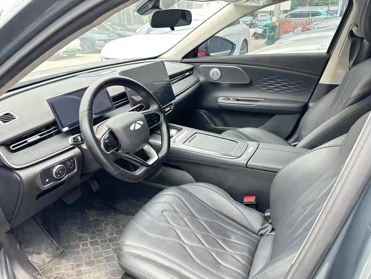 Fengyun A8L 2025 1.5TGDI 145km Standard Edition — миниатюра 4