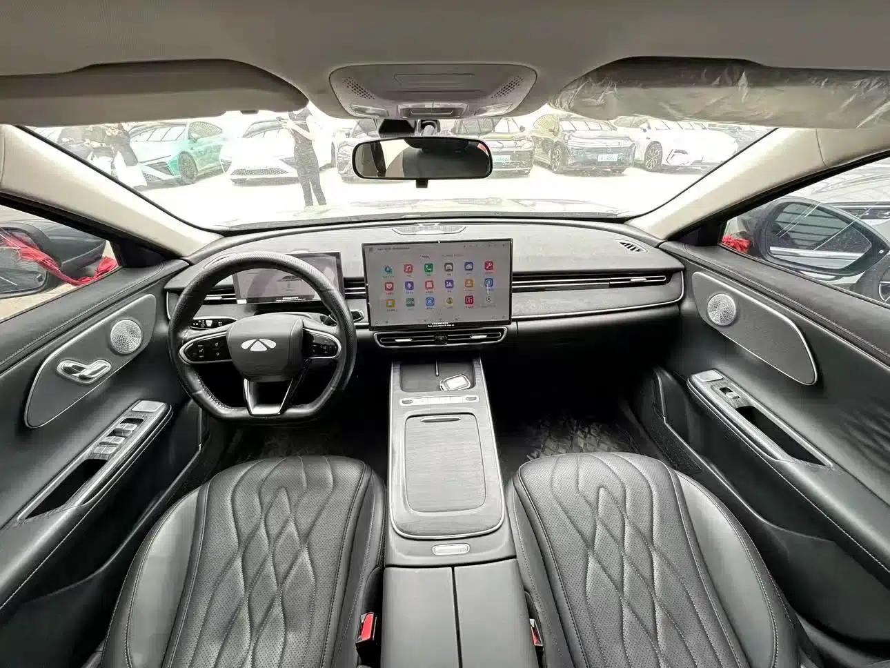 Fengyun A8L 2025 1.5TGDI 145km Standard Edition — миниатюра 5