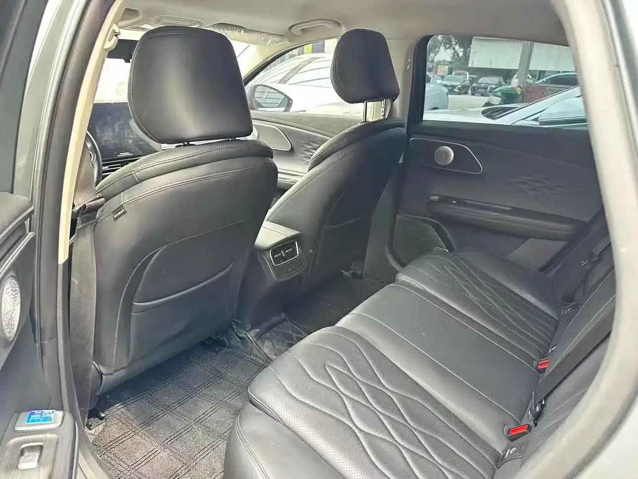 Fengyun A8L 2025 1.5TGDI 145km Standard Edition — миниатюра 7