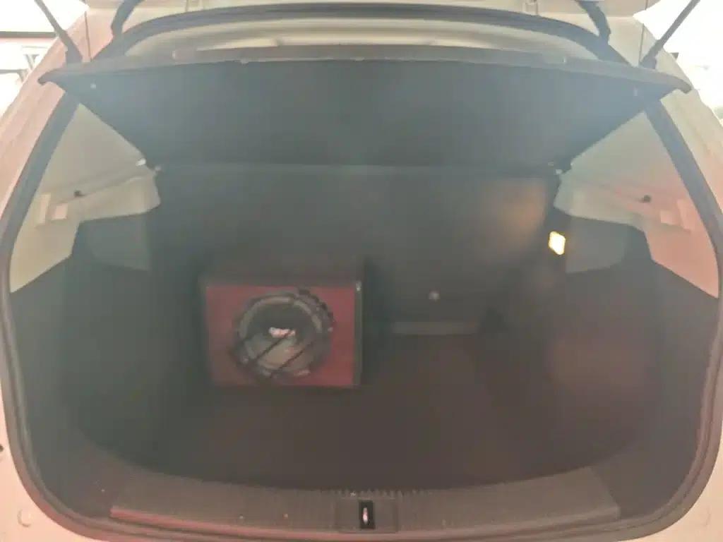 Roewe RX3 2018 1.6L CVT Flagship Edition — миниатюра 15