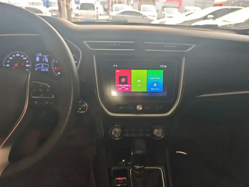 Roewe RX3 2018 1.6L CVT Flagship Edition — миниатюра 9