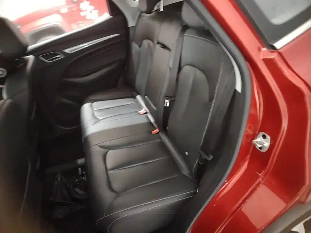 Roewe RX3 2020 1.6L CVT 4G Connected Super Cool Flagship Edition — миниатюра 17