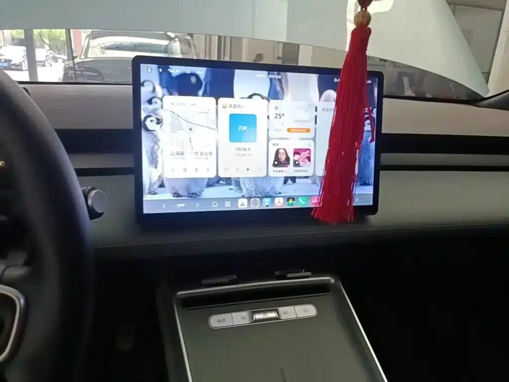 Roewe D6 2025 450km Premium Edition — миниатюра 13