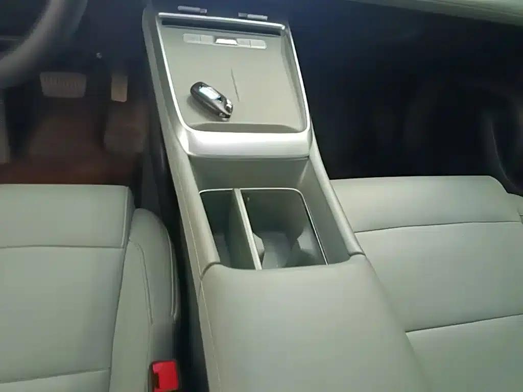 Roewe D6 2025 450km Premium Edition — миниатюра 14