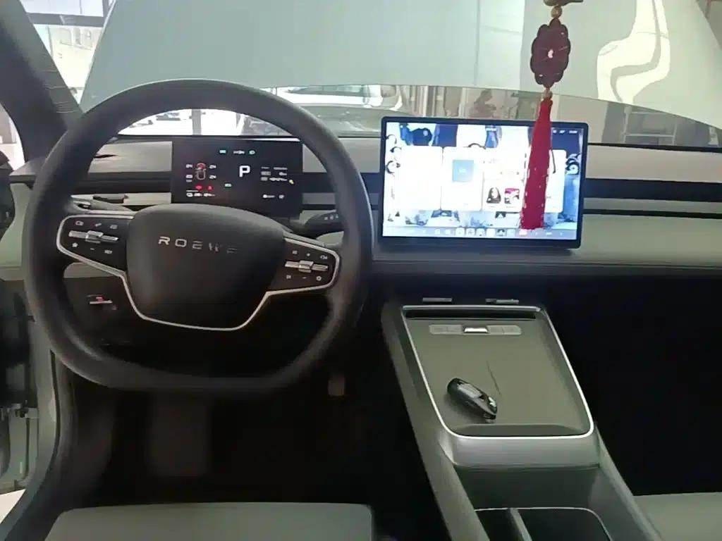 Roewe D6 2025 450km Premium Edition — миниатюра 10