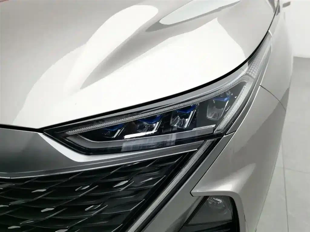 Roewe RX9 2023 2.0T 2WD Premium Edition — миниатюра 7