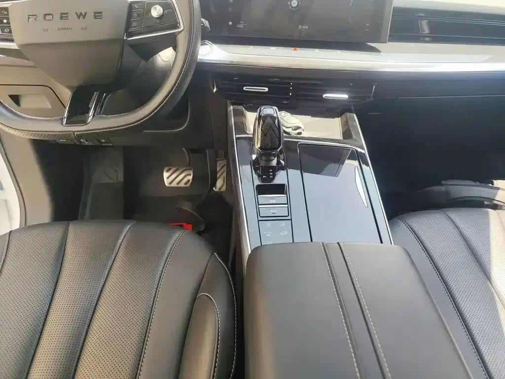 Roewe RX5 eMAX 2022 1.5T PHEV Fearless Premium Edition — миниатюра 14