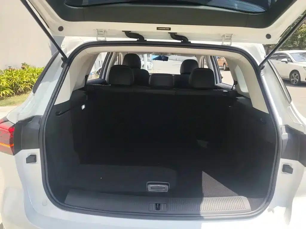 Roewe RX5 eMAX 2022 1.5T PHEV Fearless Premium Edition — миниатюра 19