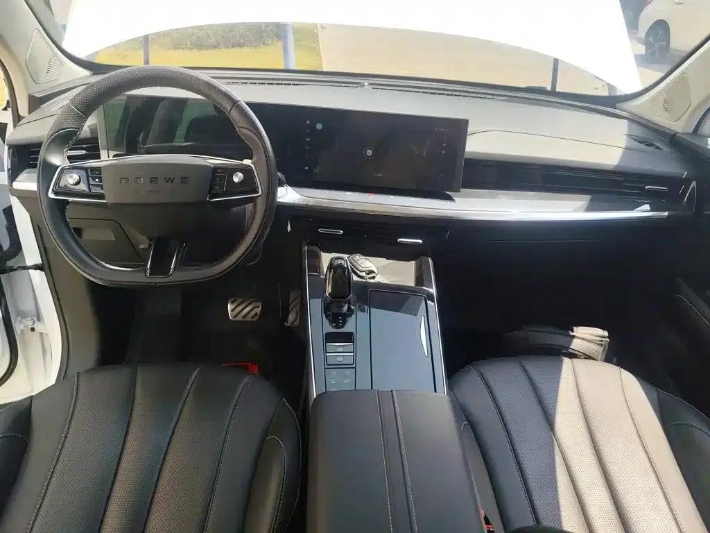 Roewe RX5 eMAX 2022 1.5T PHEV Fearless Premium Edition — миниатюра 10