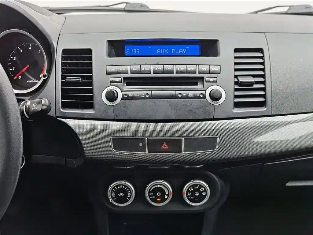 Lancer EX 2013 Fashion Edition 1.6L Manual Classic — миниатюра 12