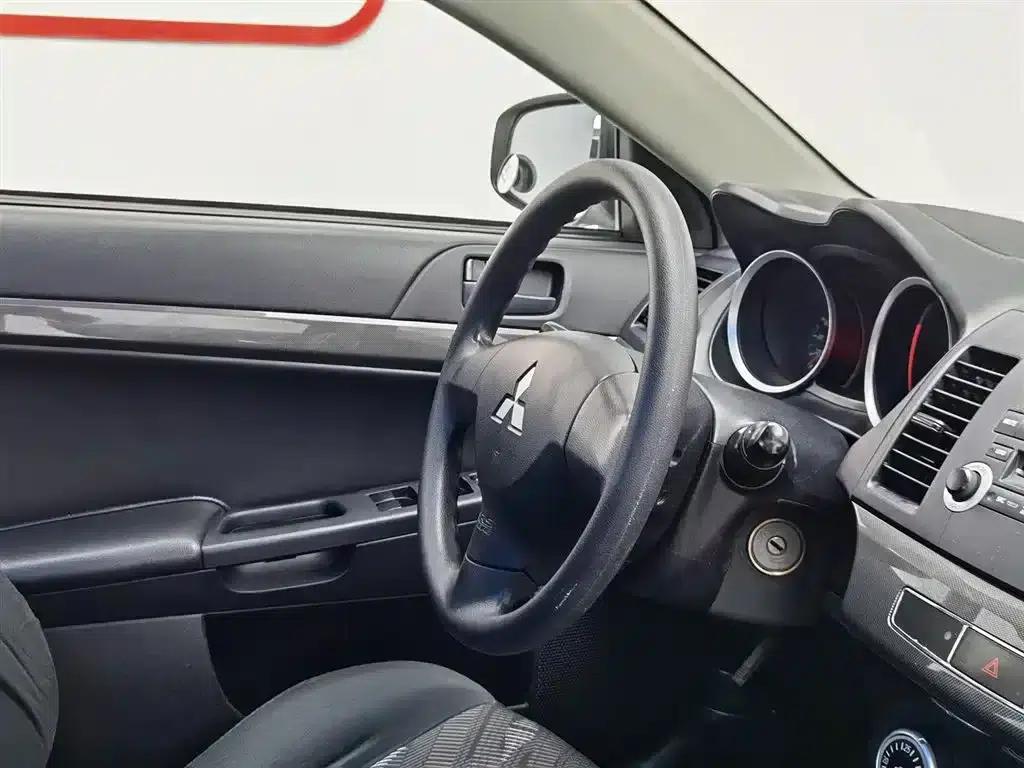 Lancer EX 2013 Fashion Edition 1.6L Manual Classic — миниатюра 22