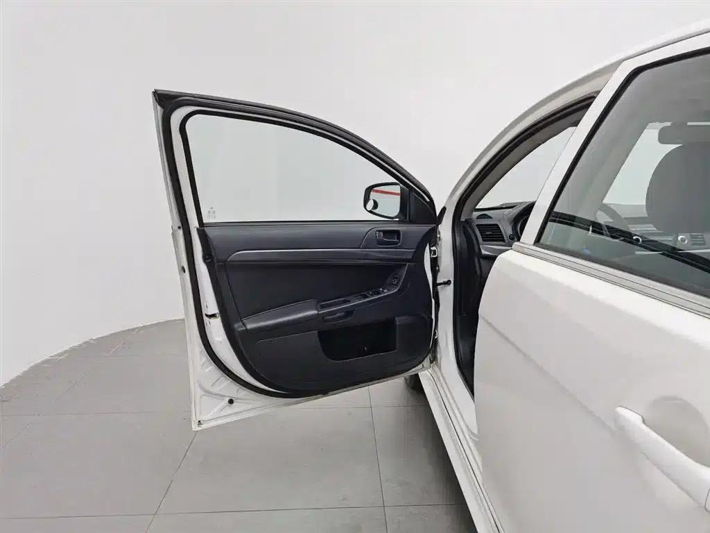 Lancer EX 2013 Fashion Edition 1.6L Manual Classic — миниатюра 8