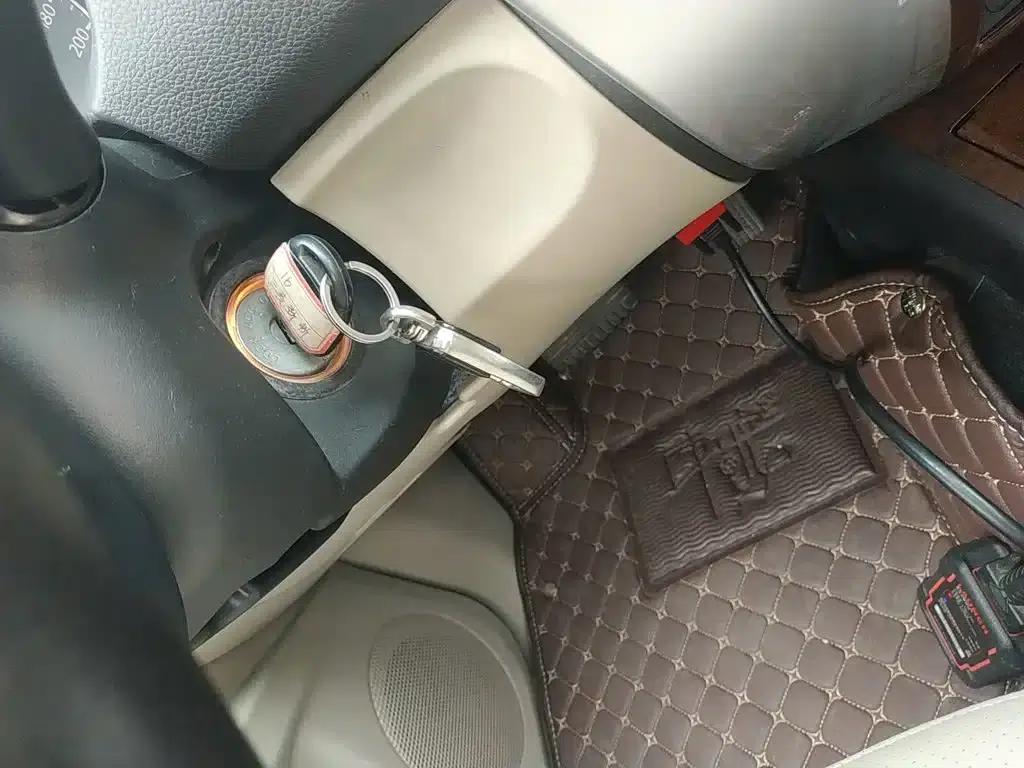 2013 Pajero Sport 3.0L Automatic 2WD Luxury Edition — миниатюра 17