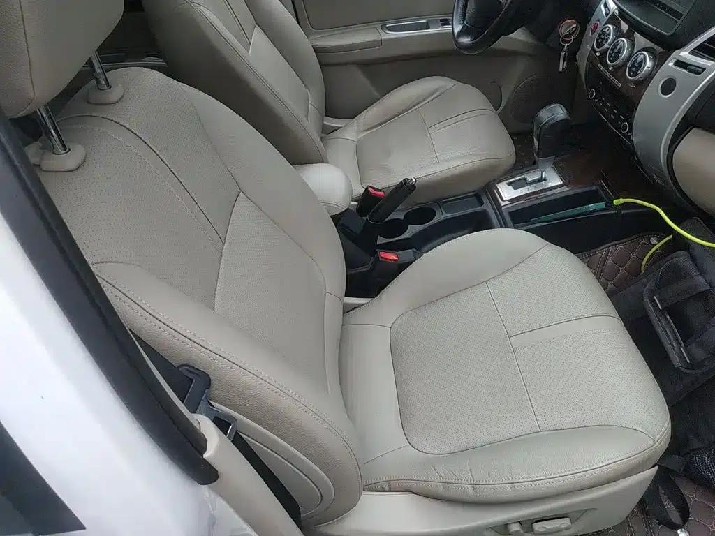 2013 Pajero Sport 3.0L Automatic 2WD Luxury Edition — миниатюра 20