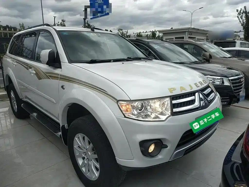 2013 Pajero Sport 3.0L Automatic 2WD Luxury Edition — миниатюра 22