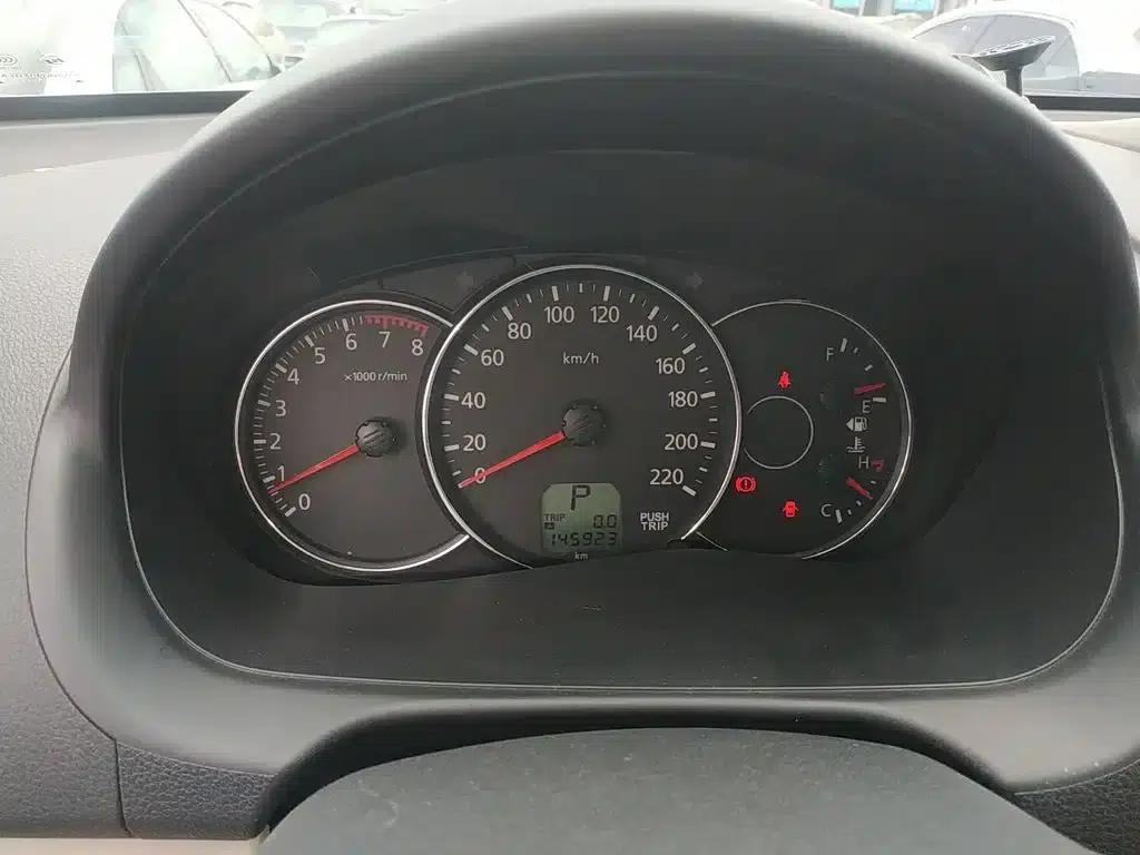2013 Pajero Sport 3.0L Automatic 2WD Luxury Edition — миниатюра 8