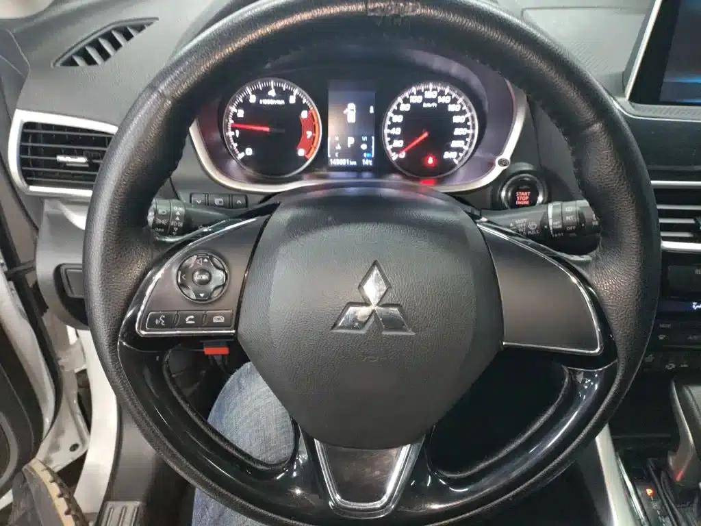 Eclipse Cross 2018 1.5T CVT 2WD Dream Edition — миниатюра 11