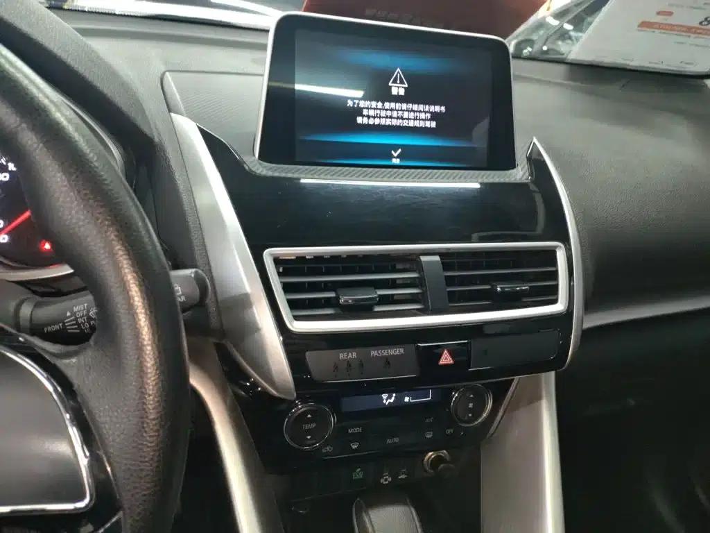 Eclipse Cross 2018 1.5T CVT 2WD Dream Edition — миниатюра 13