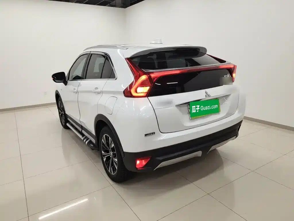 Eclipse Cross 2018 1.5T CVT 2WD Dream Edition — миниатюра 5