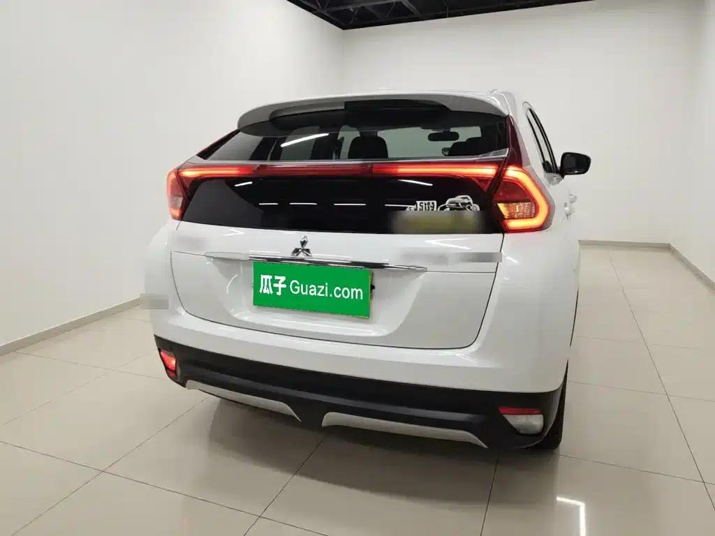 Eclipse Cross 2018 1.5T CVT 2WD Dream Edition — миниатюра 6