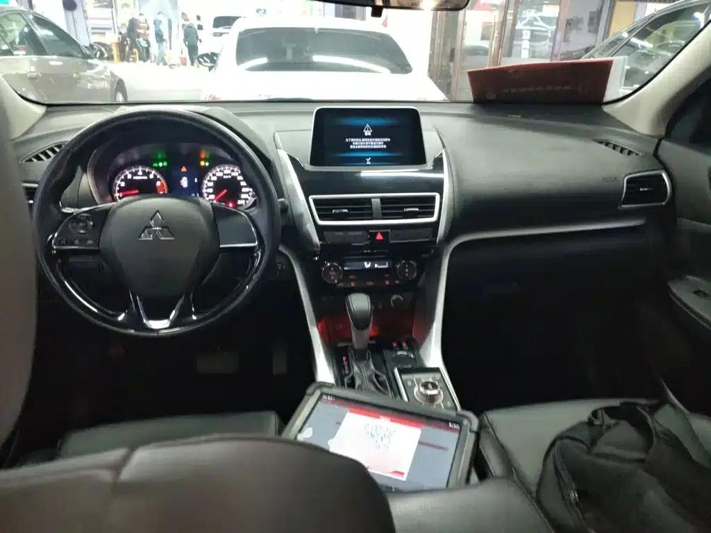 Eclipse Cross 2018 1.5T CVT 2WD Dream Edition — миниатюра 10