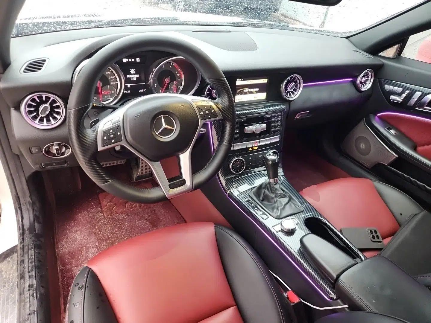 Mercedes-Benz SLK-Class 2011 SLK 200 Fashion Model — миниатюра 9