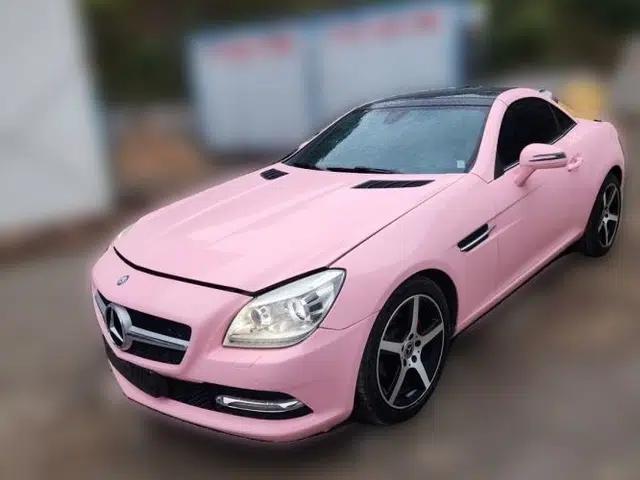 Mercedes-Benz SLK-Class 2011 SLK 200 Fashion Model