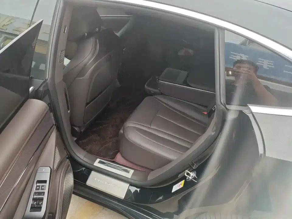 Denza Z9 2024 Model 1100km AWD Max Edition — миниатюра 6