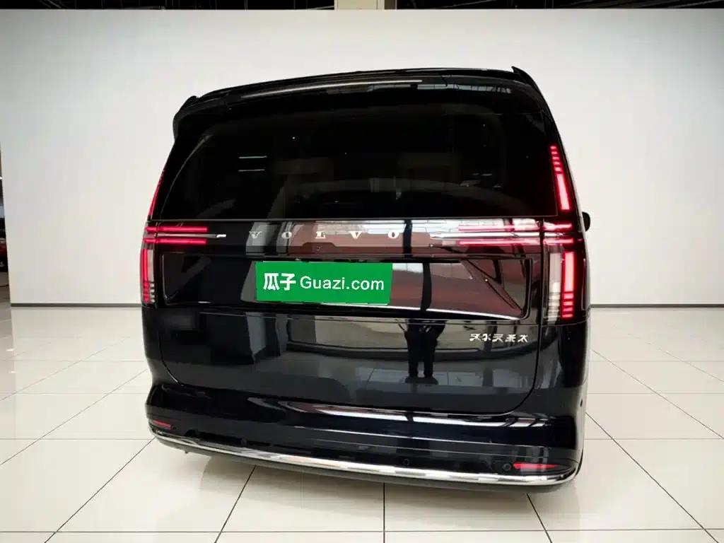Volvo EM90 2025 Ultra 6-seater — миниатюра 4