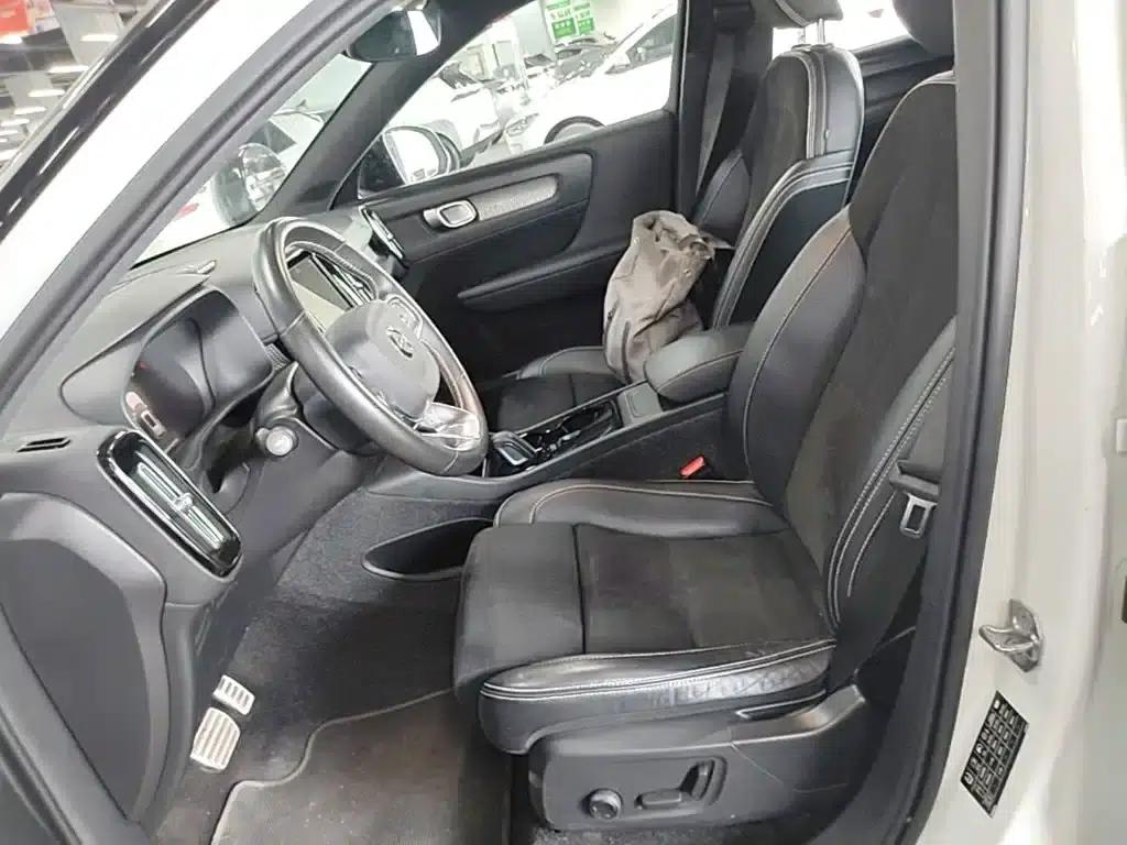 Volvo XC40 PHEV 2021 P8 Pure Electric AWD Inscription Sport Edition — миниатюра 15