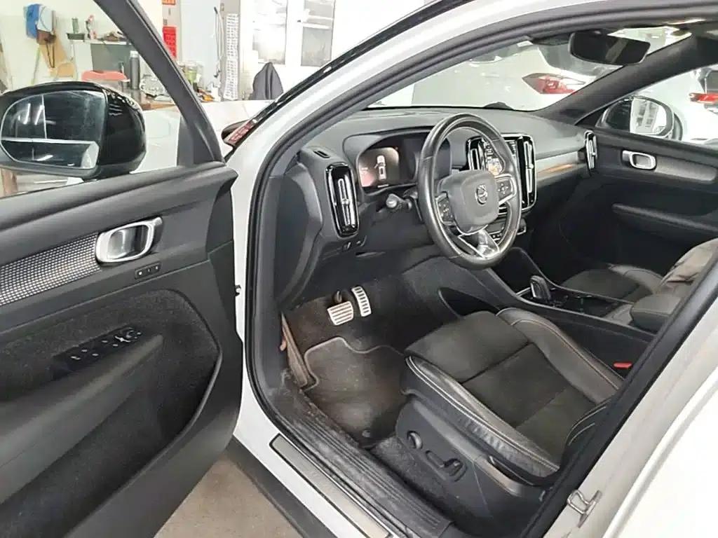 Volvo XC40 PHEV 2021 P8 Pure Electric AWD Inscription Sport Edition — миниатюра 16