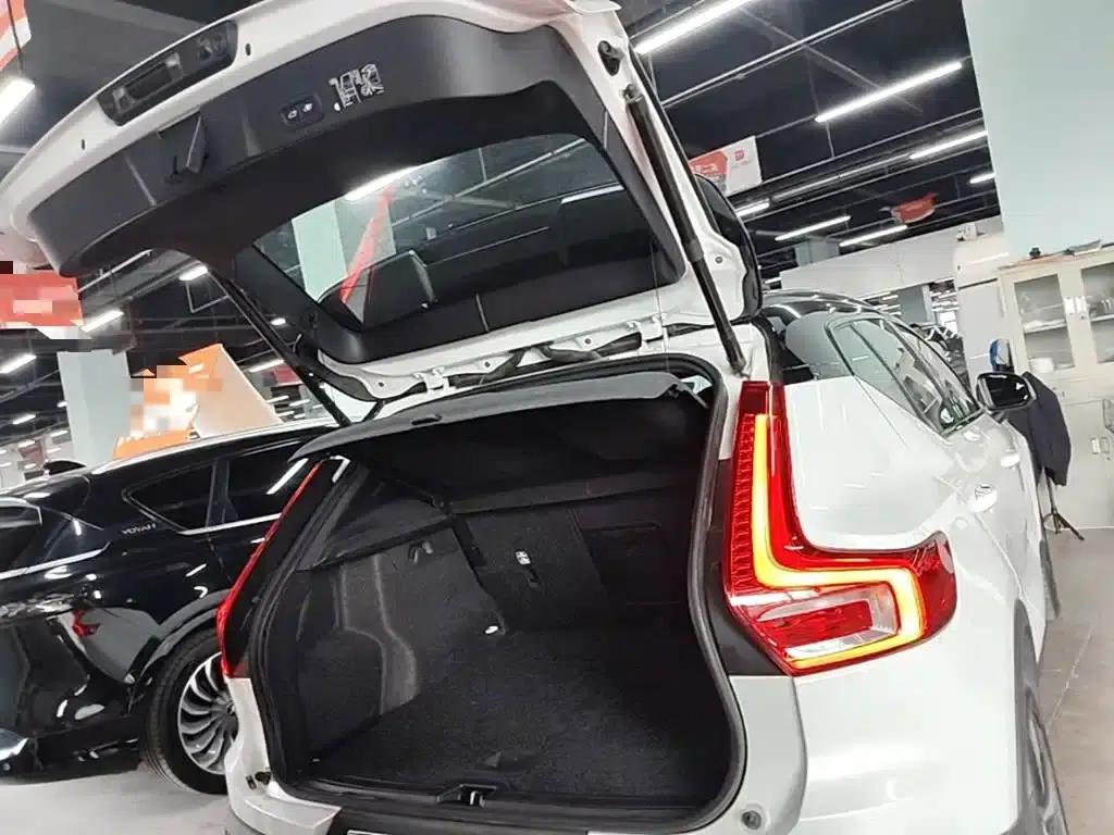 Volvo XC40 PHEV 2021 P8 Pure Electric AWD Inscription Sport Edition — миниатюра 19