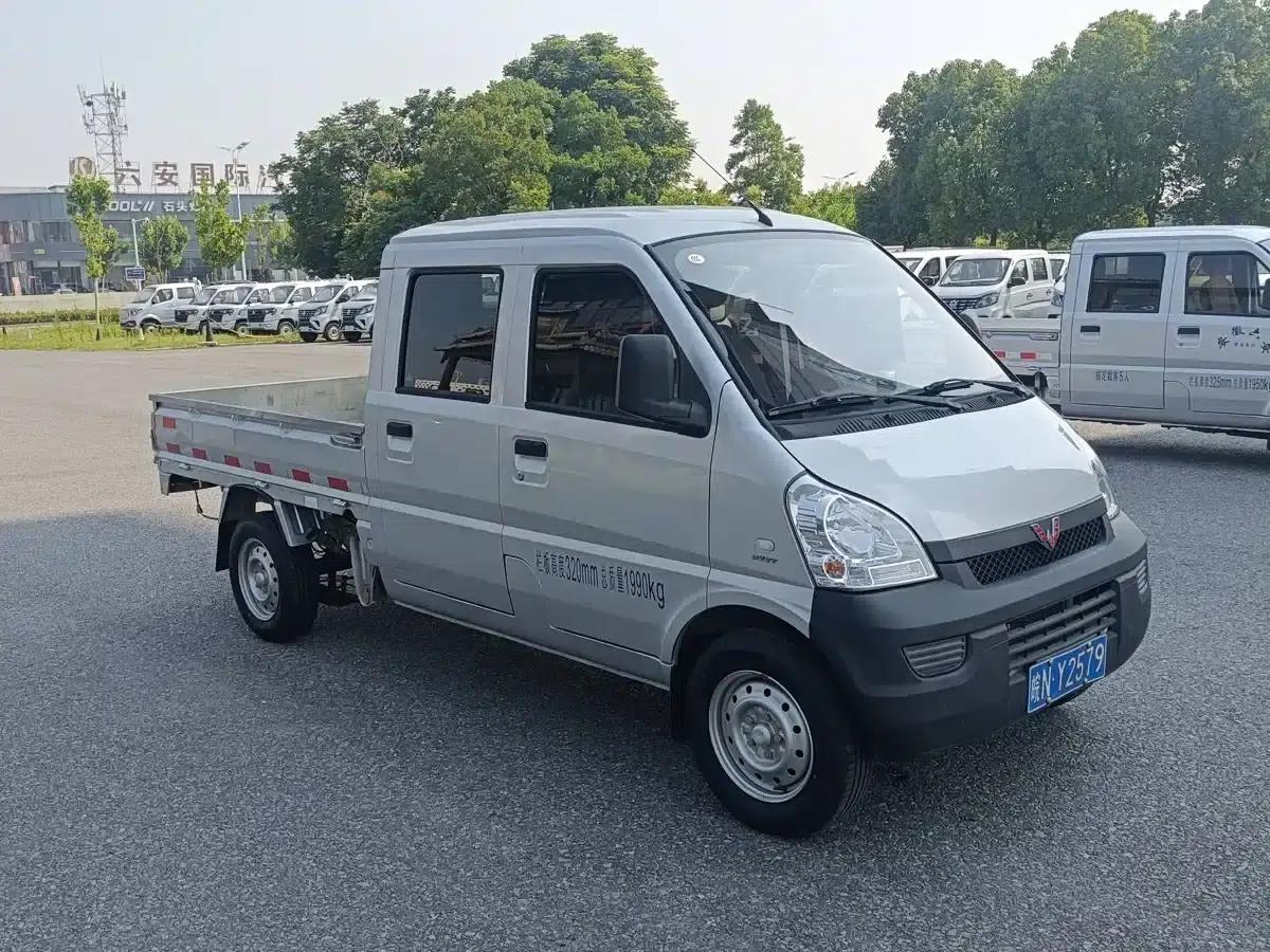 Wuling Rongguang Mini Truck 2023 1.5L Double Cab — миниатюра 3