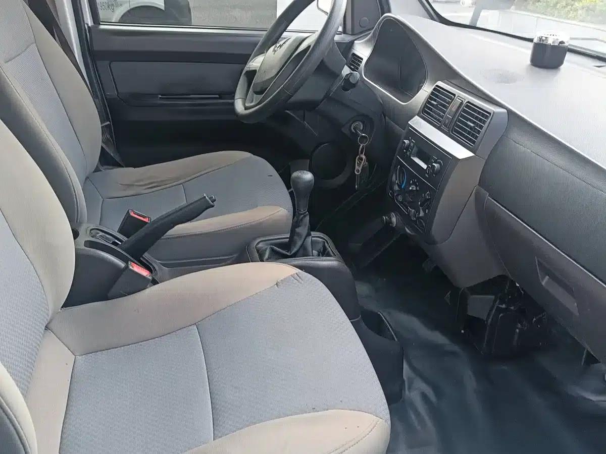 Wuling Rongguang Mini Truck 2023 1.5L Double Cab — миниатюра 4