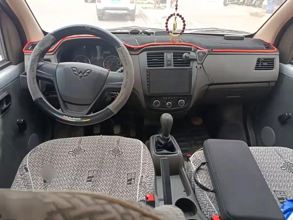 Wuling Rongguang S 2023 1.5L Basic Model 5/7 Seats — миниатюра 13