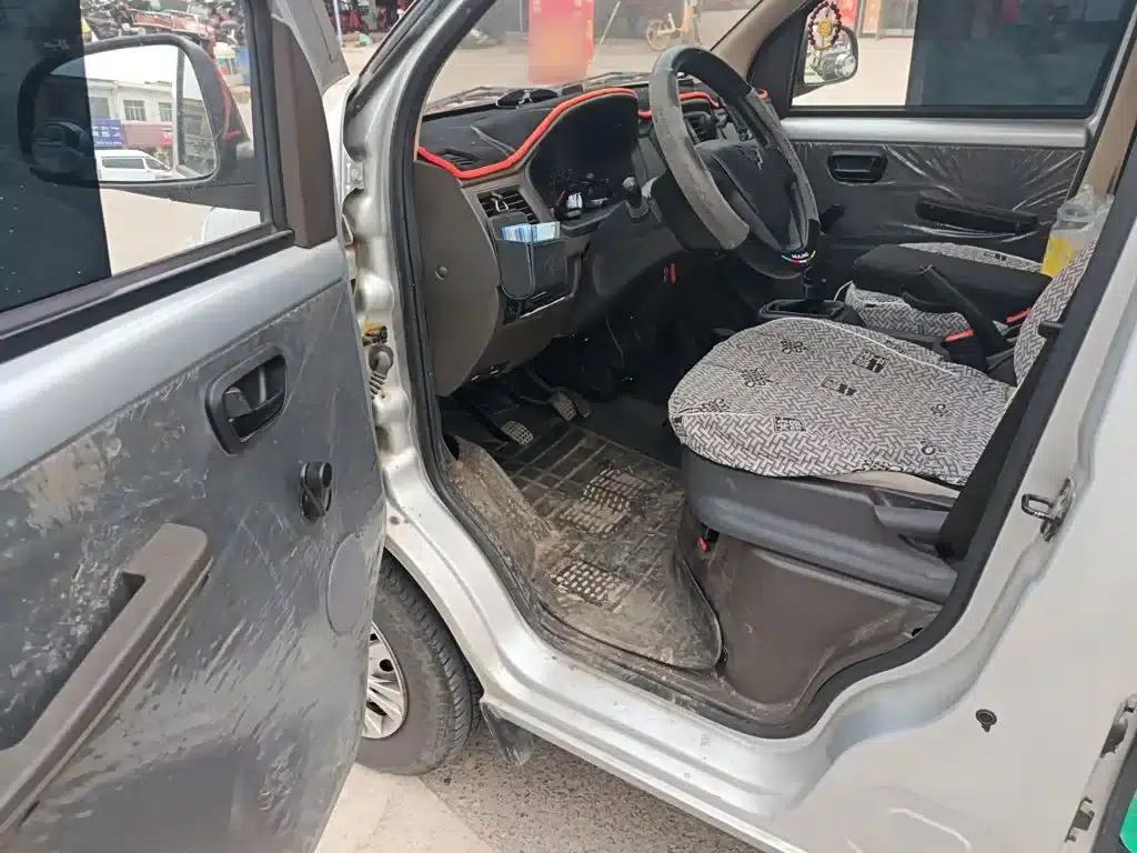 Wuling Rongguang S 2023 1.5L Basic Model 5/7 Seats — миниатюра 14