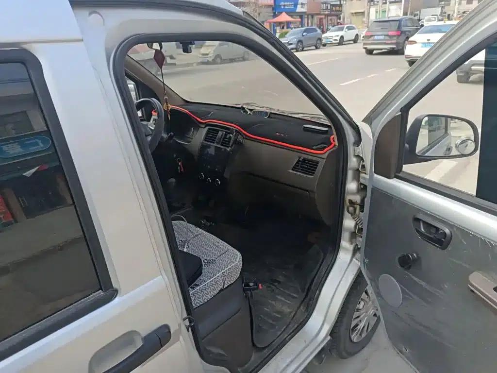 Wuling Rongguang S 2023 1.5L Basic Model 5/7 Seats — миниатюра 20