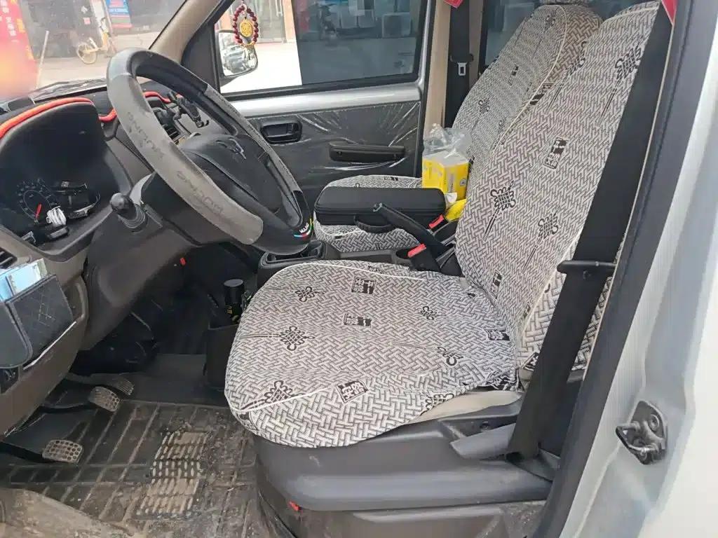 Wuling Rongguang S 2023 1.5L Basic Model 5/7 Seats — миниатюра 8