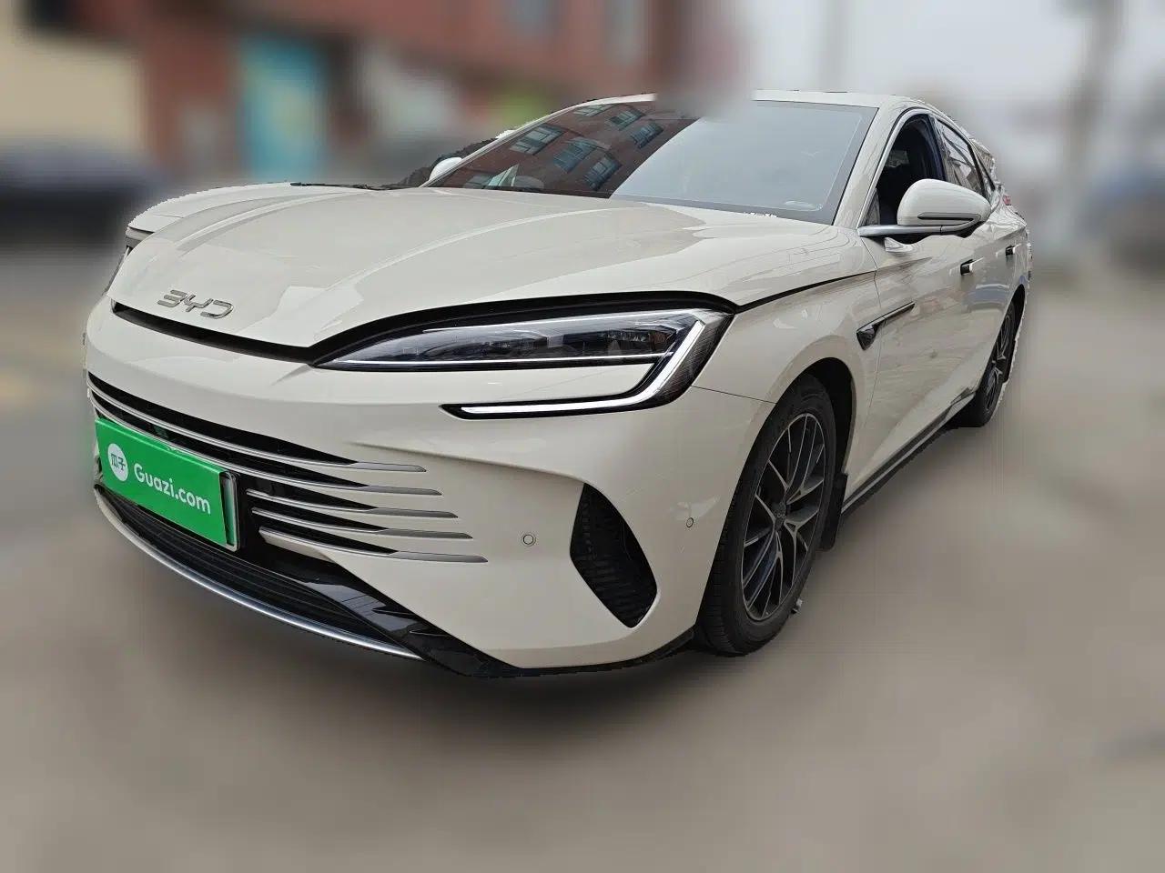 BYD Seal 07 DM-i 2025 Intelligent Driving Version DM-i 1.5L 125 km Luxury Edition — миниатюра 1
