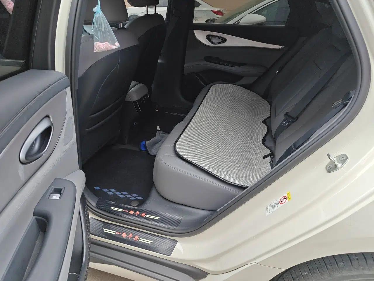 BYD Seal 07 DM-i 2025 Intelligent Driving Version DM-i 1.5L 125 km Luxury Edition — миниатюра 17