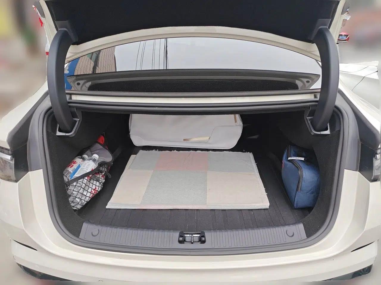 BYD Seal 07 DM-i 2025 Intelligent Driving Version DM-i 1.5L 125 km Luxury Edition — миниатюра 19